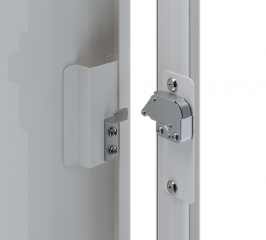 Люк усиленный с уплотнителем и наличником