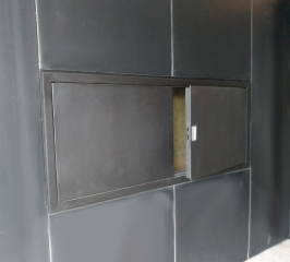 Люк утепленный для фасада